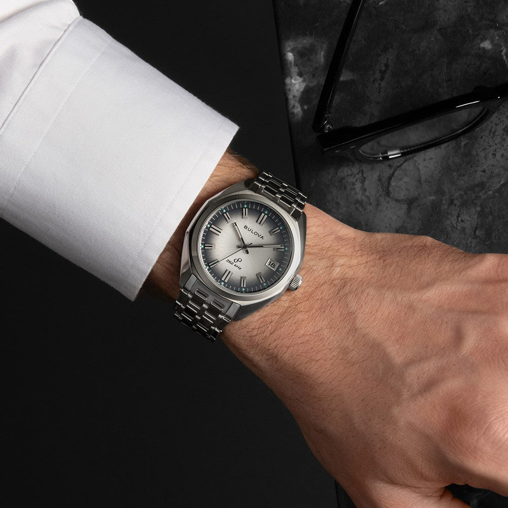 Bulova Jet Star Precisionist 39mm 96B472 - Starbuy Australia