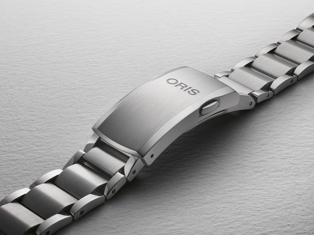 Oris Aquis 400 43.5mm 01 400 7790 4150 - 07 8 23 02PEB - Starbuy Australia