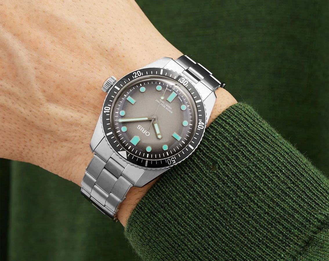 Oris Divers 65 40mm 01 733 7707 4053 - 07 8 20 18 - Starbuy Australia