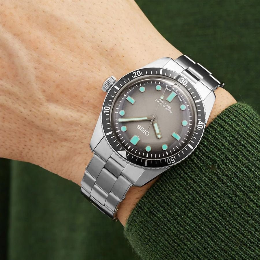 Oris Divers 65 40mm 01 733 7707 4053 - 07 8 20 18 - Starbuy Australia