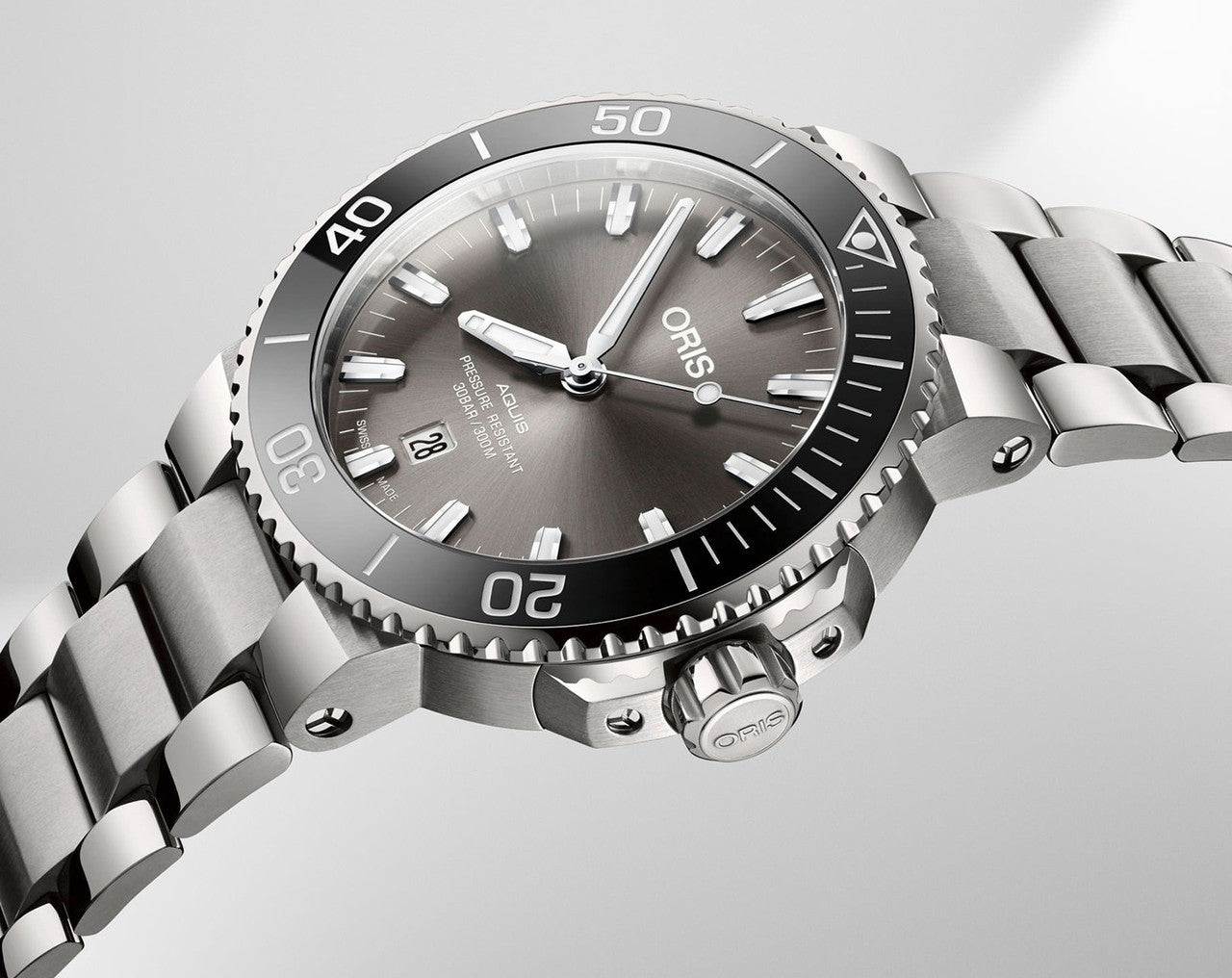 oris watch aquis titanium date 01 733 7730 7153-07 8 24 15peb