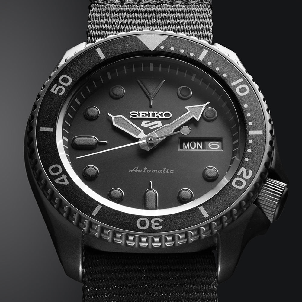 Seiko 5 Sports 42.5mm SRPD79K - Starbuy Australia