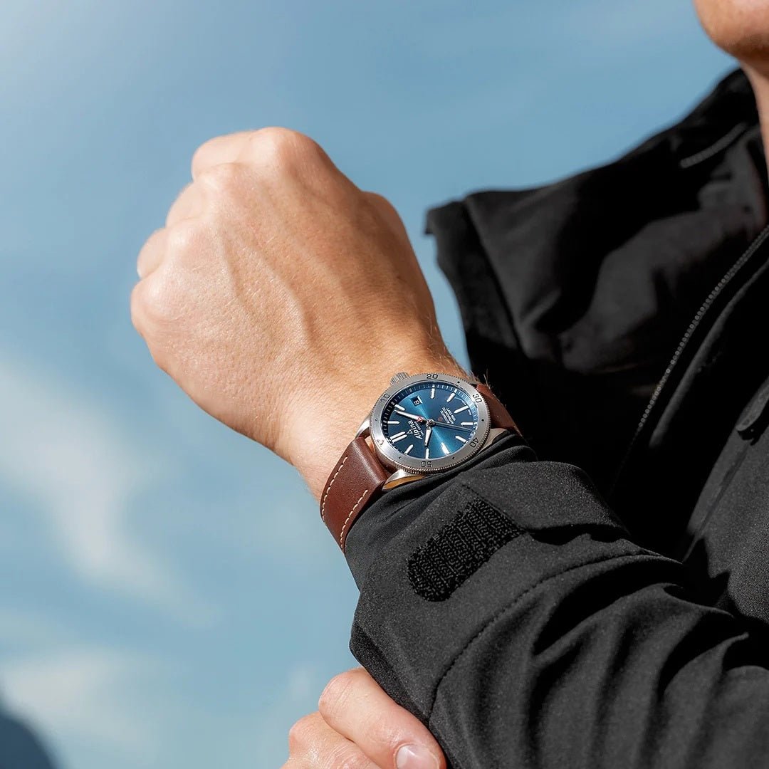 Alpina Alpiner 44mm AL - 525NS5AQ6 - Starbuy Australia