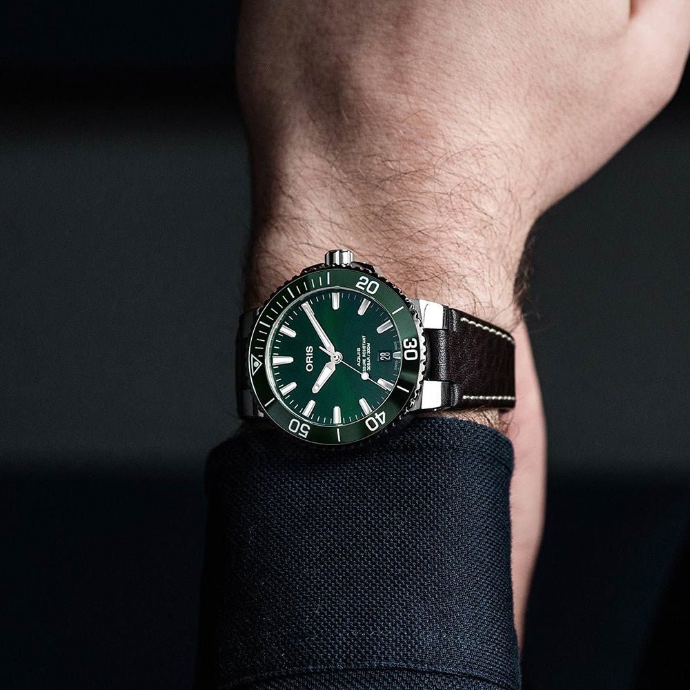 Oris Aquis 39.5mm 01 733 7732 4157 - 07 5 21 10FC - Starbuy Australia