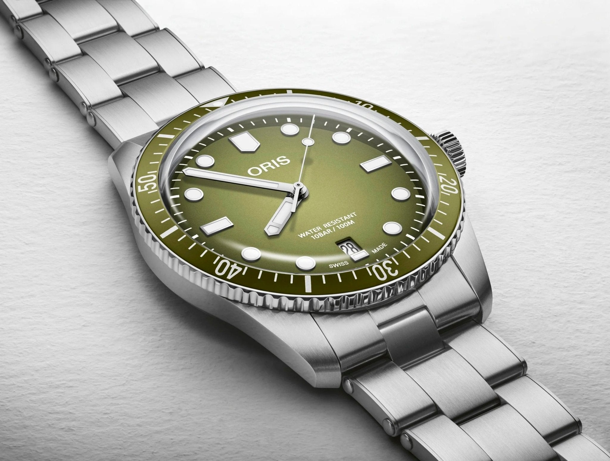 Oris Divers 65 40mm 01 733 7707 4057 - 07 8 20 18 - Starbuy Australia
