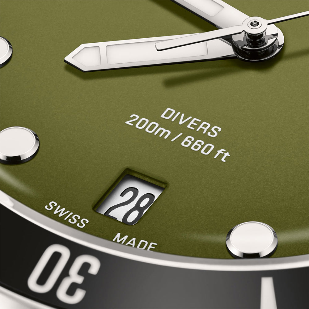 Oris Divers Date 39mm 01 733 7795 4057-SET