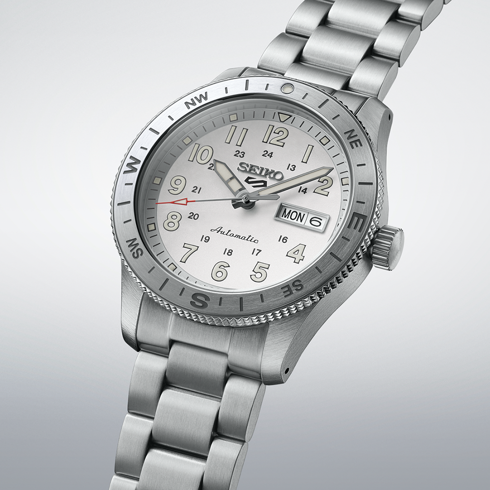 Seiko 5 Sports Field Series 41mm HDB007K